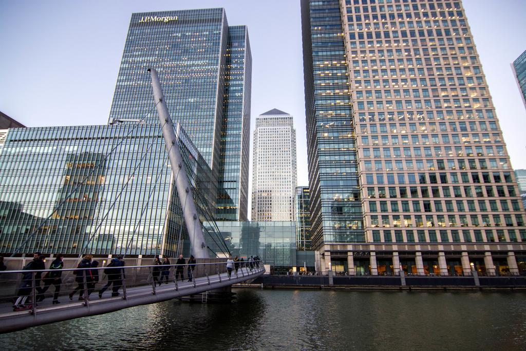 Canary Wharf - Corporate River View Apartments Лондон Экстерьер фото