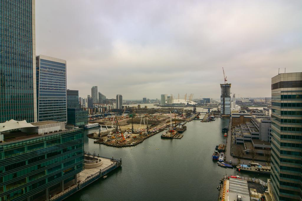 Canary Wharf - Corporate River View Apartments Лондон Экстерьер фото
